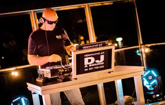 Profesjonalny DJ na eventy i imprezy firmowe Poznań – DJ & SOUND