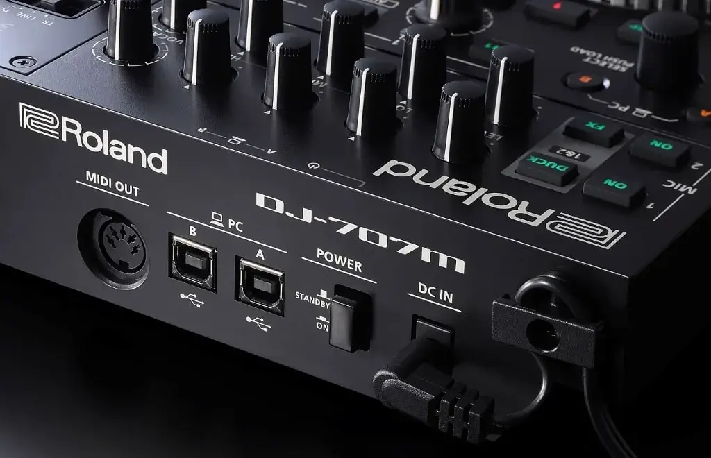 Roland DJ-707m recenzja