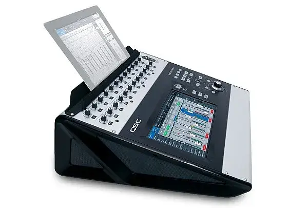 Mikser QSC TouchMix PRO 30